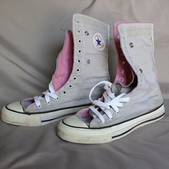 grey and pink converse all star